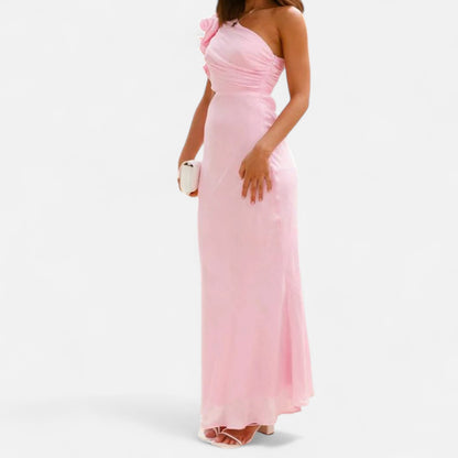Aureli Paris | Robe Longue Asymétrique – Silhouette Sculptée et Raffinement Nocturne